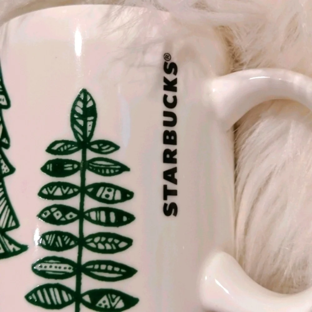 Starbucks 2015 Holiday Christmas Tree Hot Mug Set